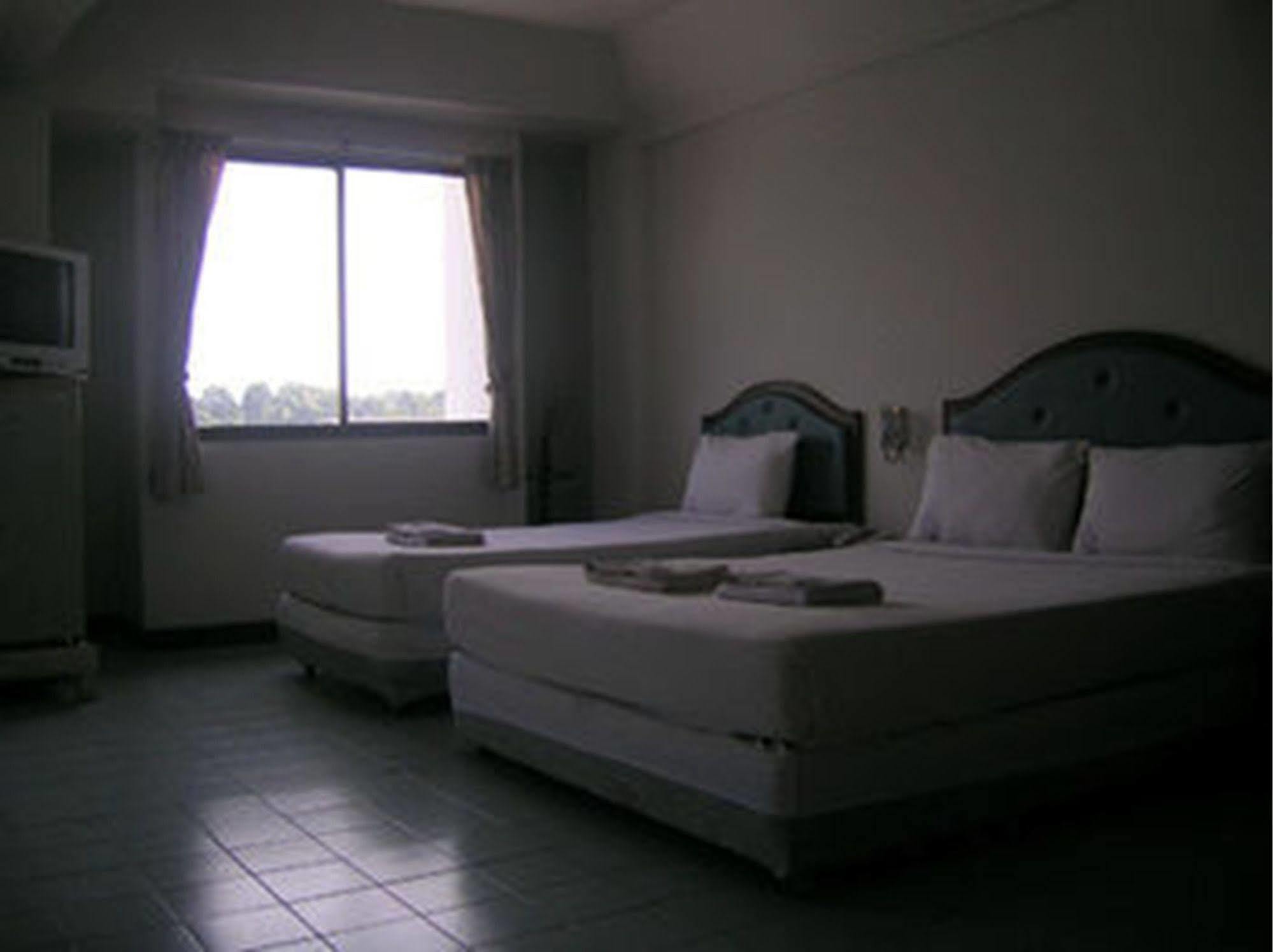 Grand Mansion Hotel Krabi town Esterno foto