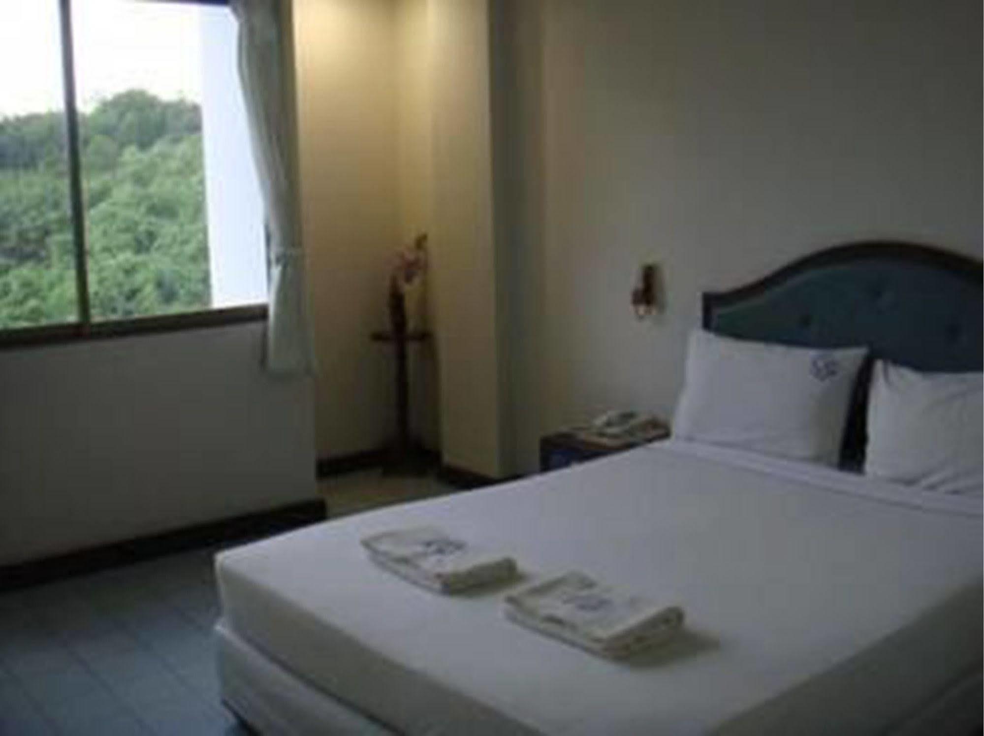 Grand Mansion Hotel Krabi town Esterno foto